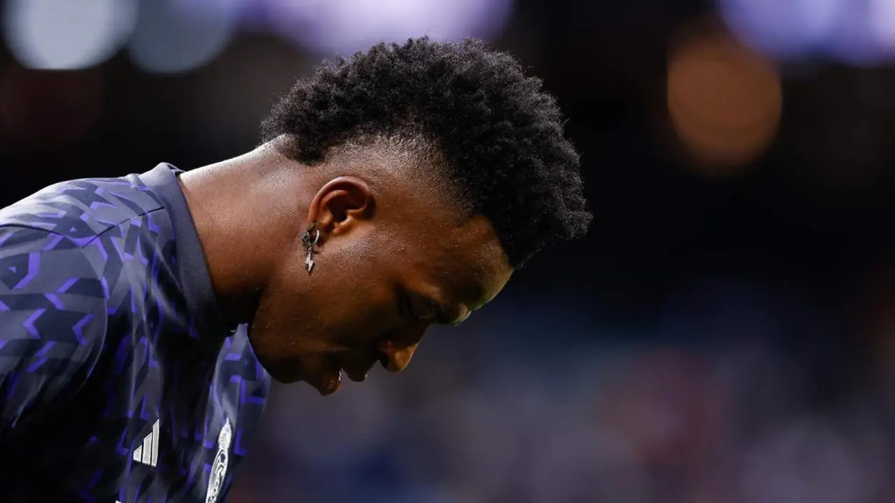  Vinicius Junior of Real Madrid looks down during the Spanish League, LaLiga EA Sports, football match played between Real Madrid and RC Celta de Vigo at Santiago Bernabeu stadium on March 10, 2024, in Madrid, Spain. - Oscar J. Barroso / AFP7 / Europa Press 