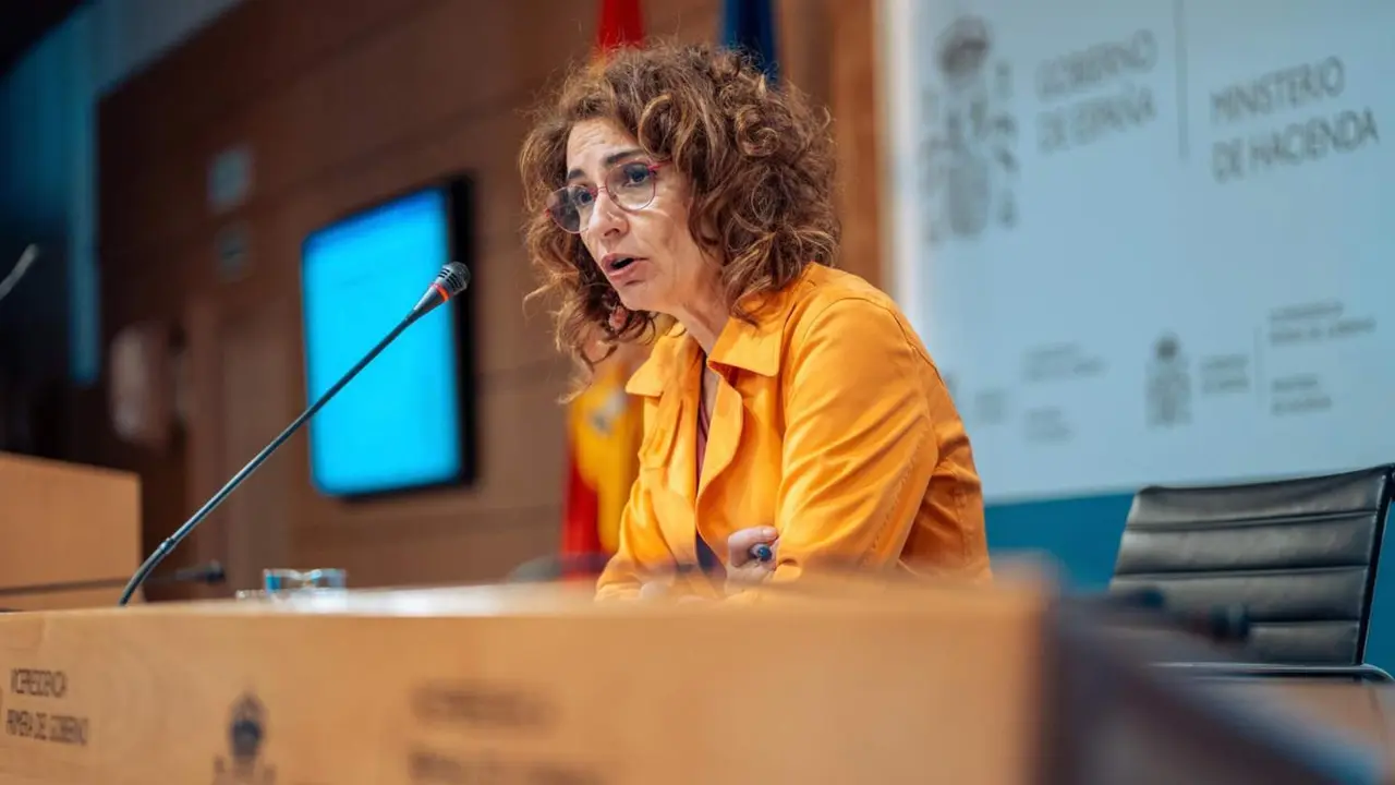  La vicepresidenta primera del Gobierno y ministra de Hacienda, Mar&iacute;a Jes&uacute;s Montero. - Gabriel Luengas - Europa Press 