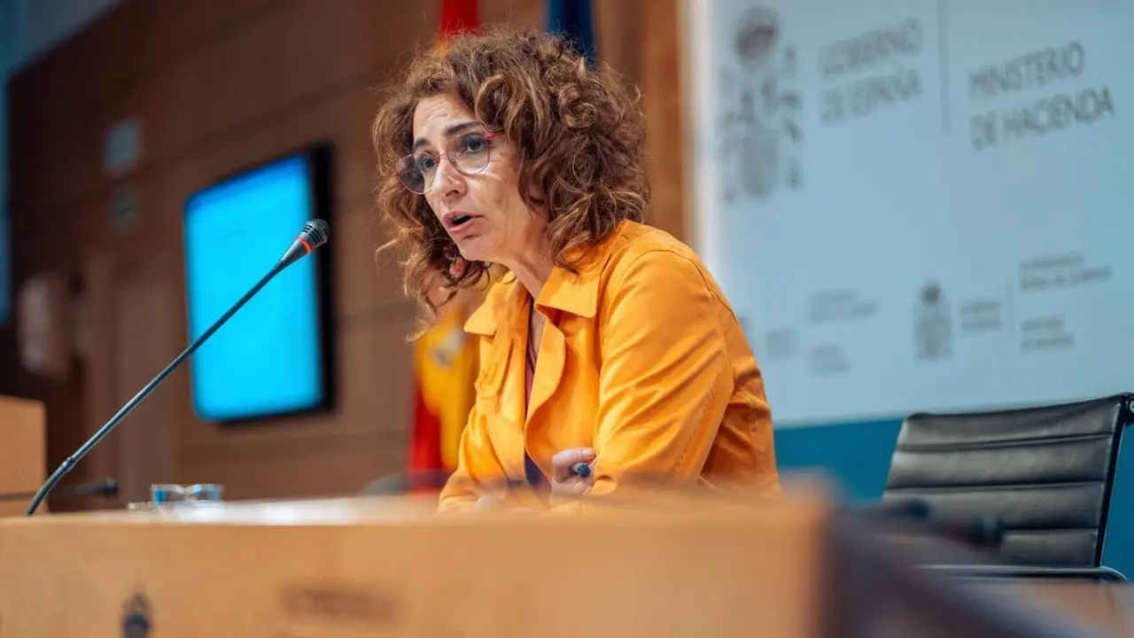  La vicepresidenta primera del Gobierno y ministra de Hacienda, Mar&iacute;a Jes&uacute;s Montero. - Gabriel Luengas - Europa Press 