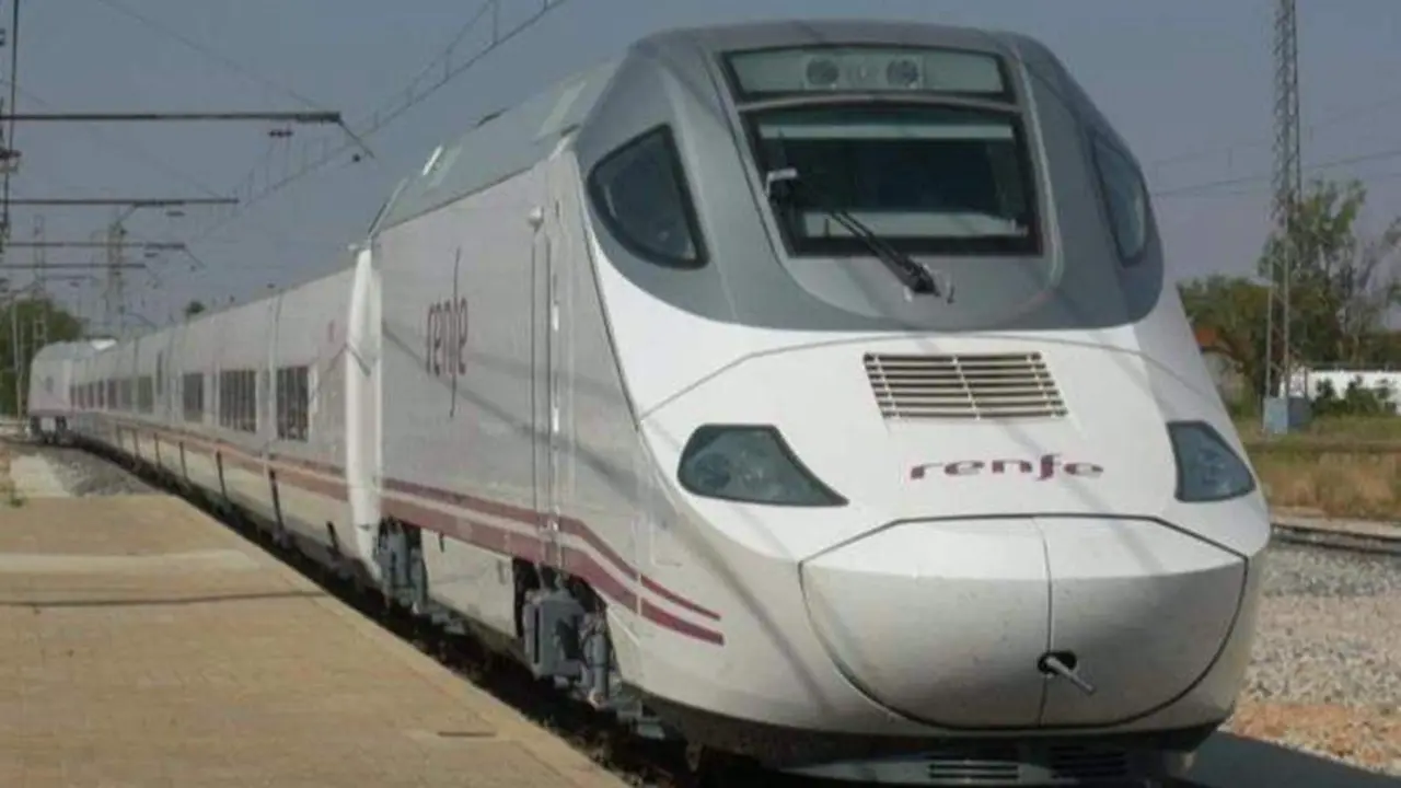  Tren de Renfe 
