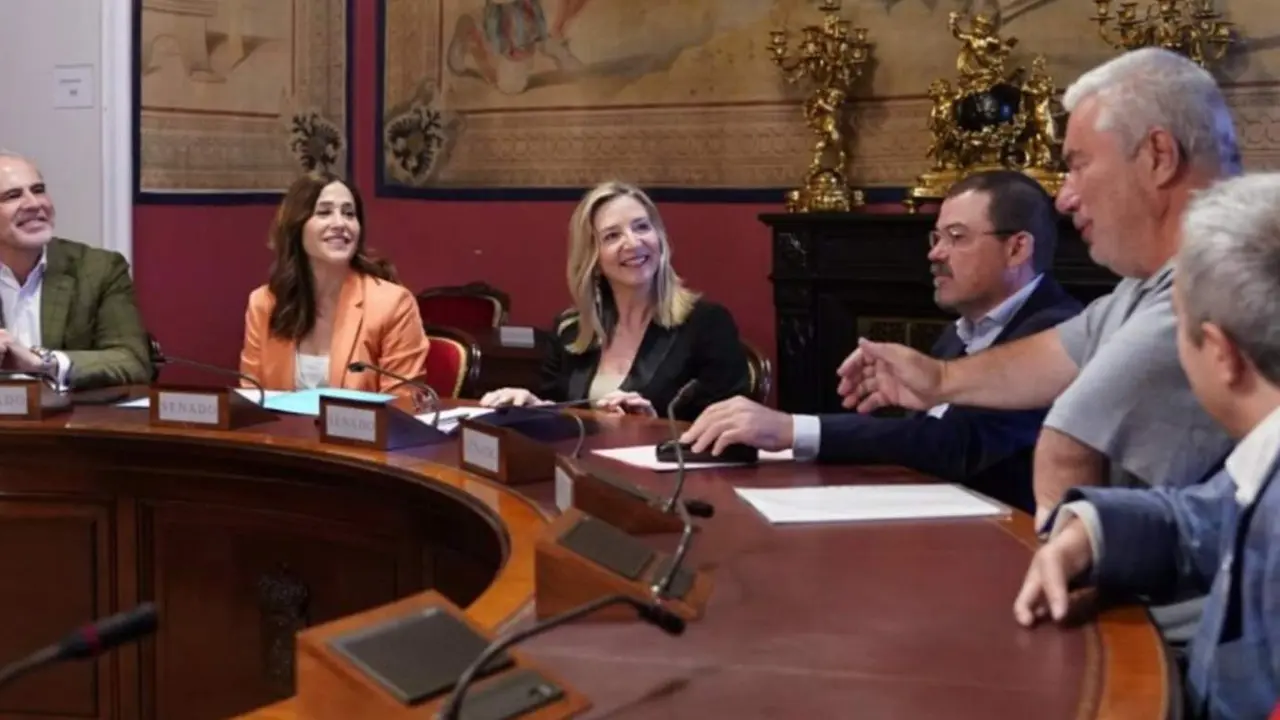  Imagen de la reuni&oacute;n. - PP 