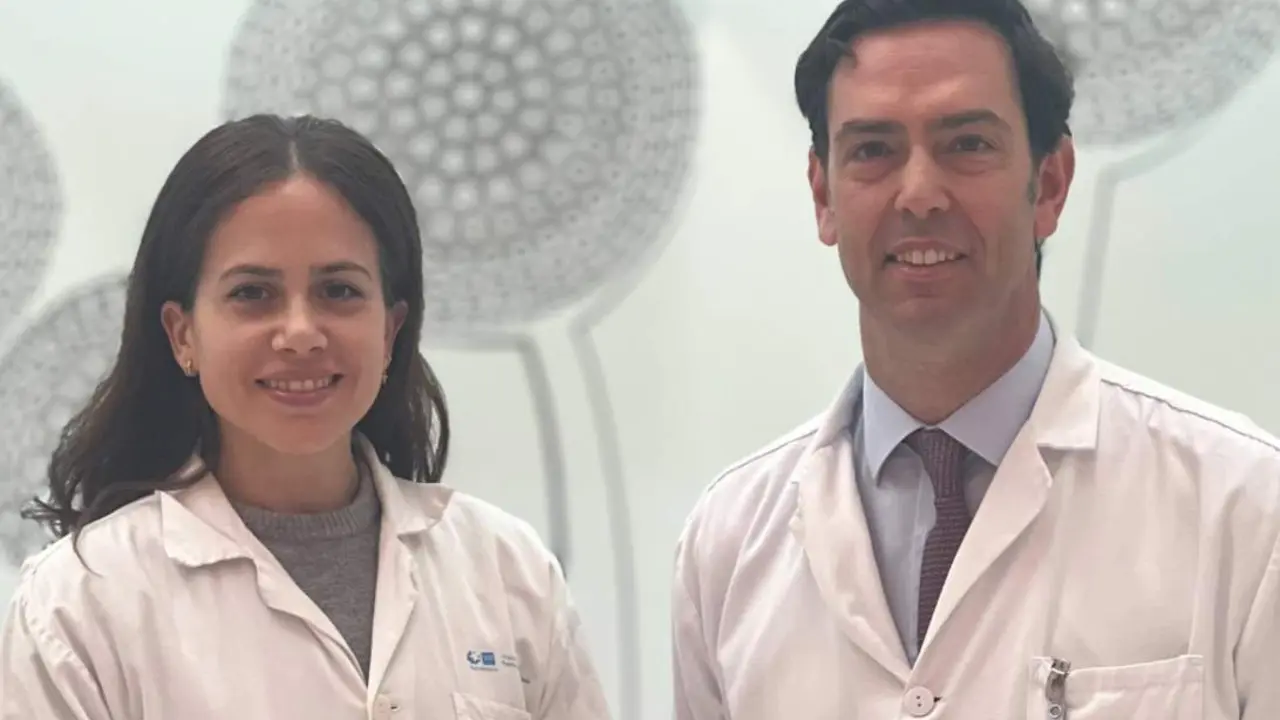  Los doctores Pablo Garc&iacute;a Pav&iacute;a y Eva Cabrera, del Hospital Puerta de Hierro de Majadahonda - HOSPITAL PUERTA DE HIERRO DE MAJADAHONDA 