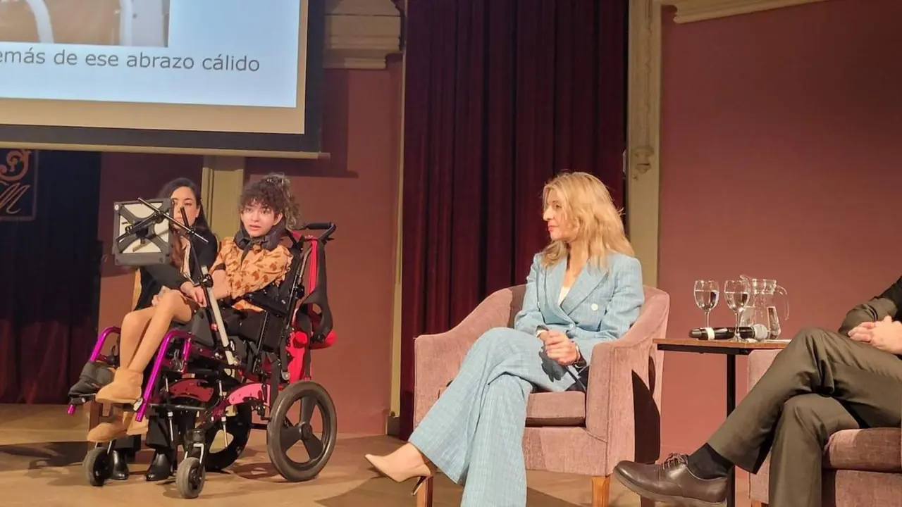  Isabella Arias, una joven de 14 a&ntilde;os con par&aacute;lisis cerebral, en el acto 'Somos personas con discapacidad'. - ASPACE 
