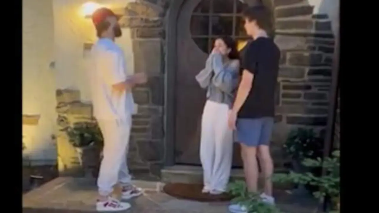  La estrella Bryce Harper ayuda a un estudiante a invitar a una chica al baile de graduaci&oacute;n - Instagram 