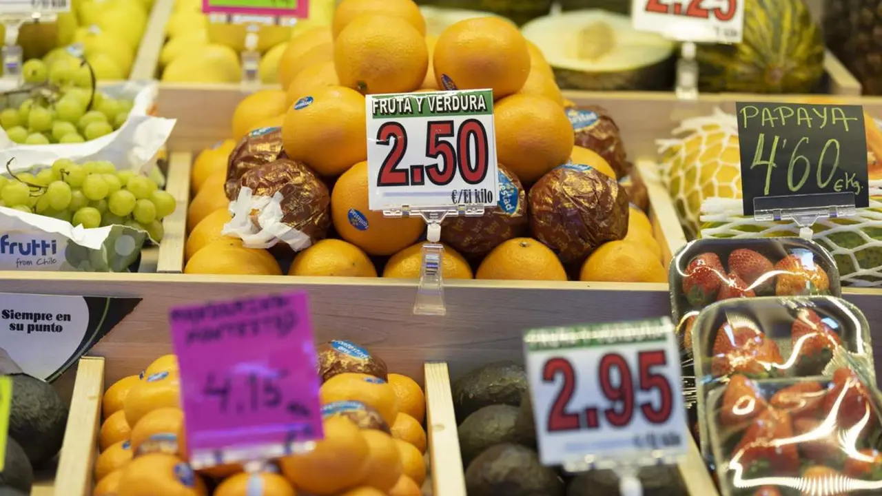  Archivo - Diferentes frutas en una fruter&iacute;a - Eduardo Parra - Europa Press - Archivo 