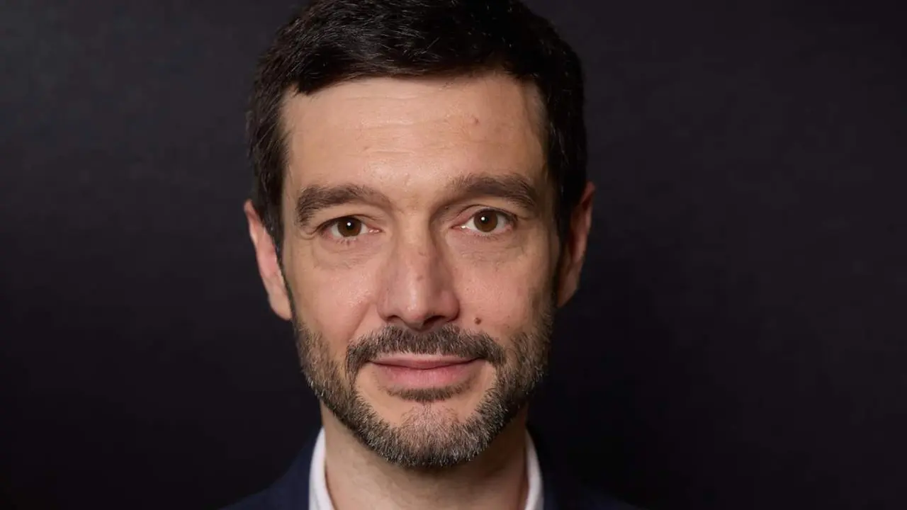  El ministro de Derechos Sociales y Agenda 2030, Pablo Bustinduy, posa para Europa Press, en el Hyatt Regency Hesperia Madrid, a 13 de junio de 2024, en Madrid (Espa&ntilde;a). - Jes&uacute;s Hell&iacute;n - Europa Press 