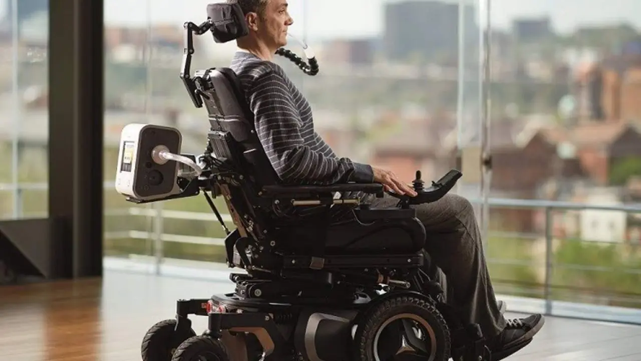  Archivo - Ventilaci&oacute;n mec&aacute;nica, ELA, silla de ruedas - PHILIPS - Archivo 