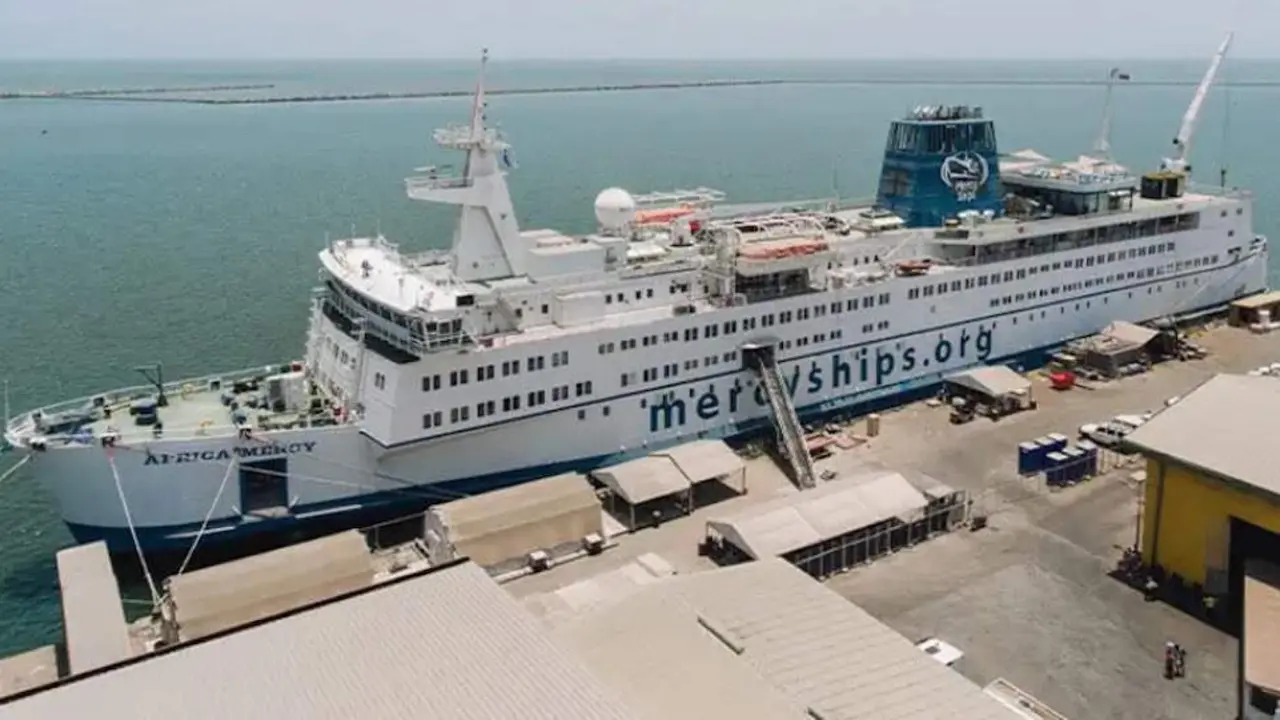  African-Mercy-hospital-ship-Mercy-Ships-website 