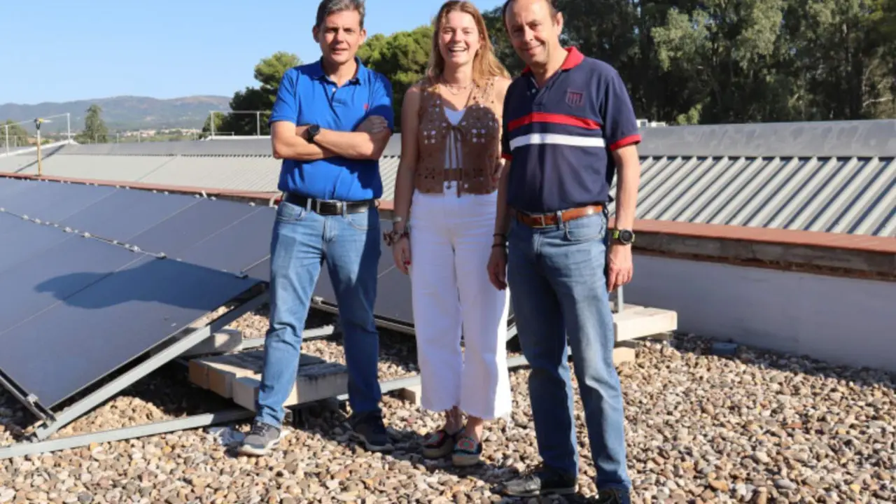  Los investigadores Juan Antonio Rodr&iacute;guez, Maaike van de Loo y Emilio Camacho 