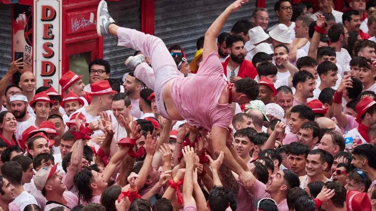  Chupinazo de los Sanfermiens de 2024. - EDUARDO SANZ-EUROPA PRESS 