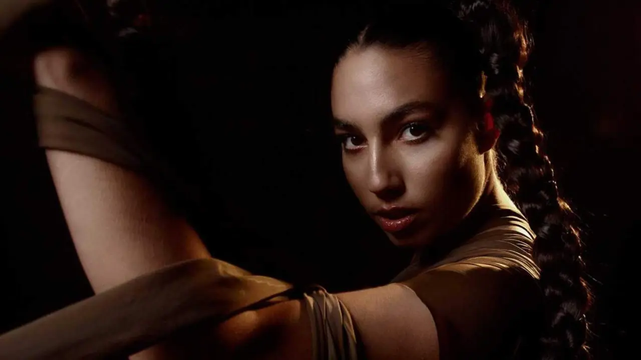  Mar&iacute;a Jos&eacute; Llergo 