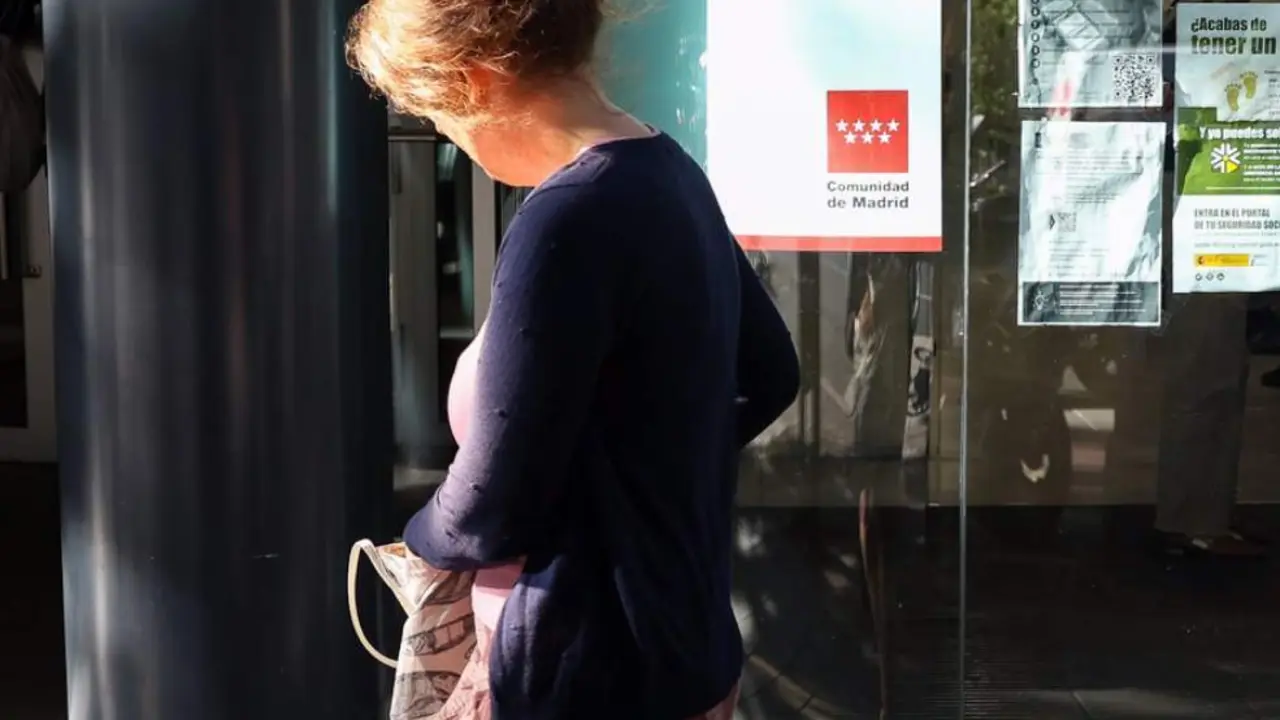  Una oficina de empleo - Marta Fern&aacute;ndez Jara - Europa Press 