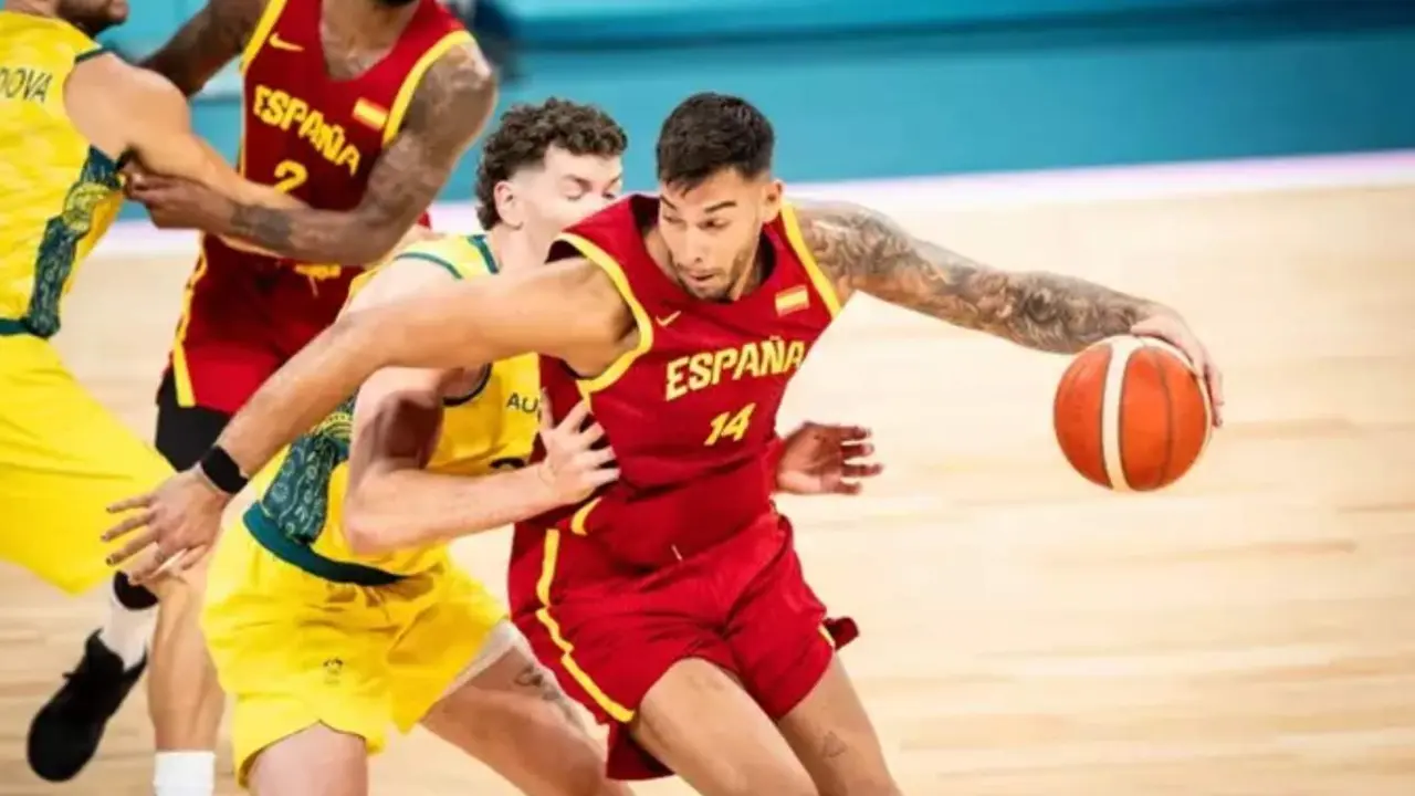  Willy Hernang&oacute;mez durante el Australia-Espa&ntilde;a de los Juegos Ol&iacute;mpicos de Par&iacute;s 