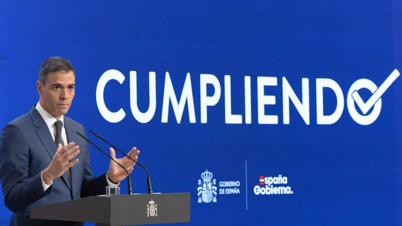  El presidente del Gobierno, Pedro S&aacute;nchez, comparece para hacer balance del curso pol&iacute;tico, en el Complejo de la Moncloa. - Eduardo Parra - Europa Press 