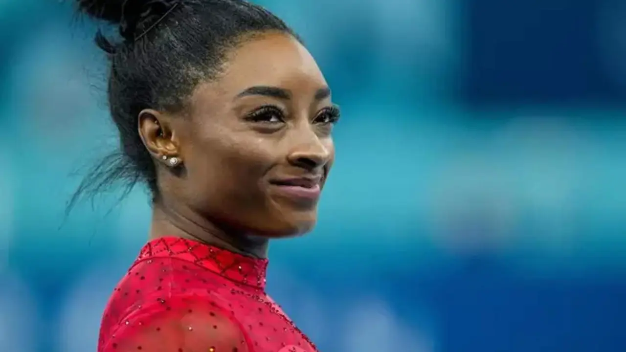  Simone Biles. EP 