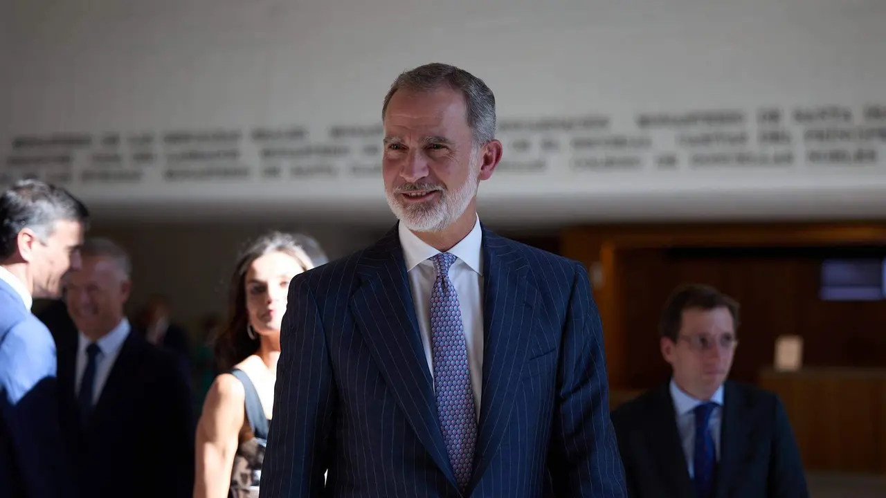  El Rey Felipe VI de Espa&ntilde;a a su llegada a la inauguraci&oacute;n de la Galer&iacute;a de las Colecciones Reales, en el Palacio Real 