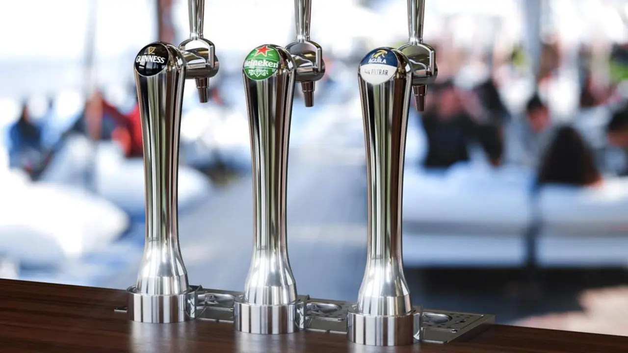  Grifos de cerveza Heineken y El &Aacute;guila | HEINEKEN ESPA&Ntilde;A 
