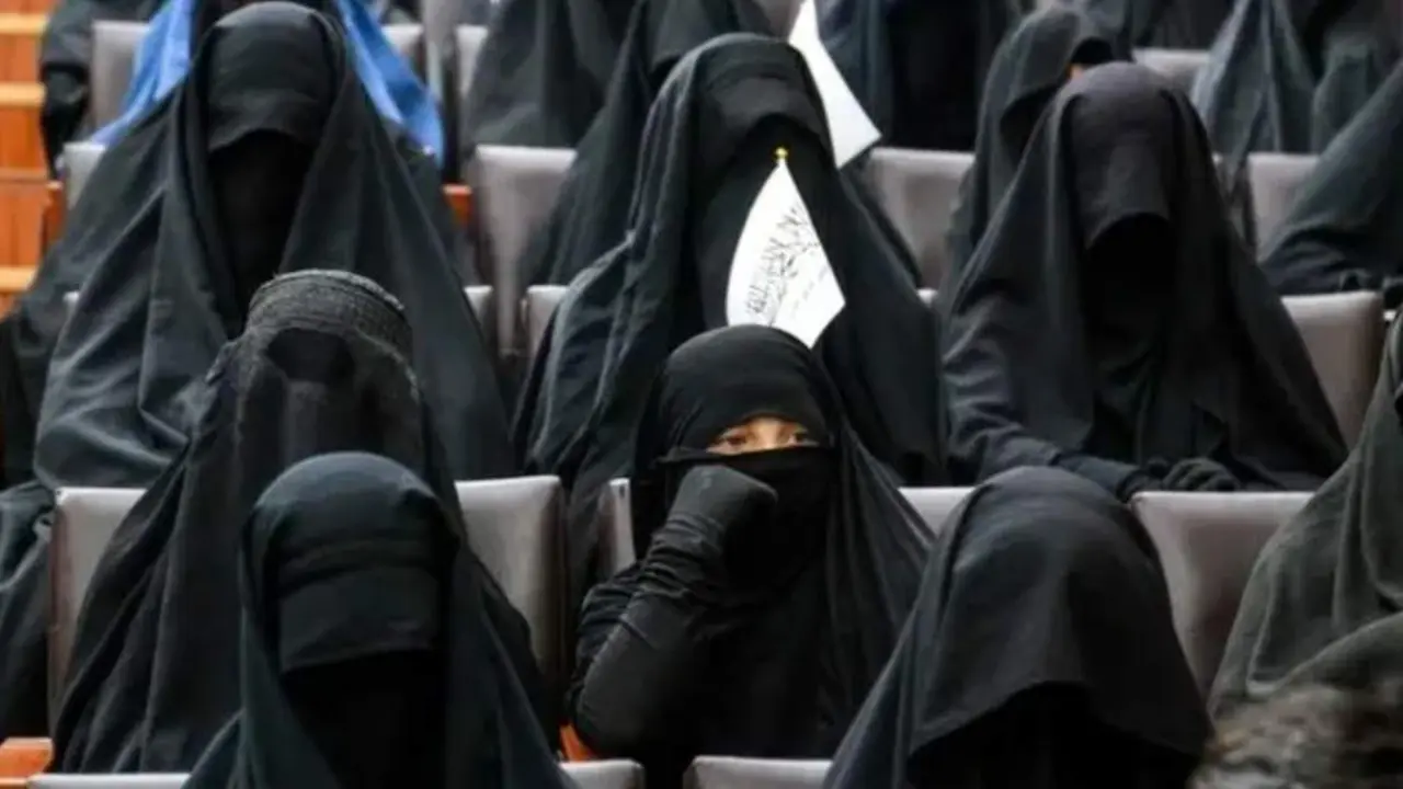  Mujeres en Afganist&aacute;n 