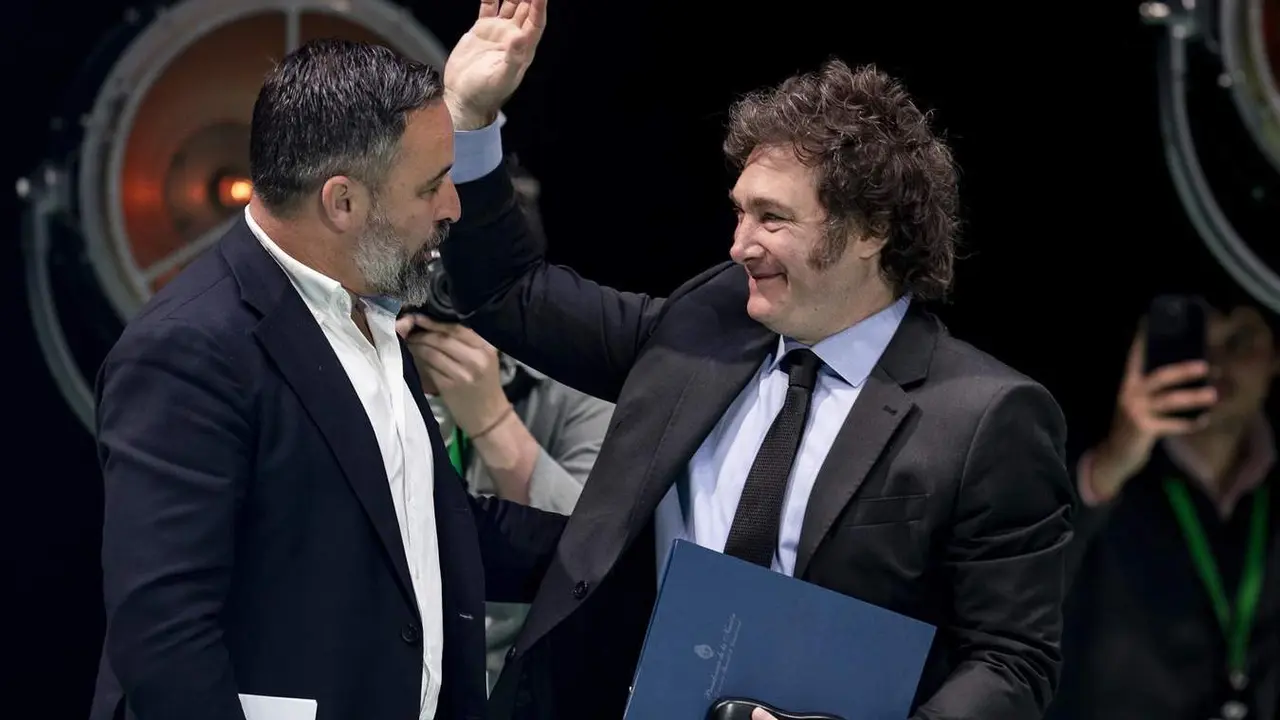  Santiago Abascal junto a Javier Milei 