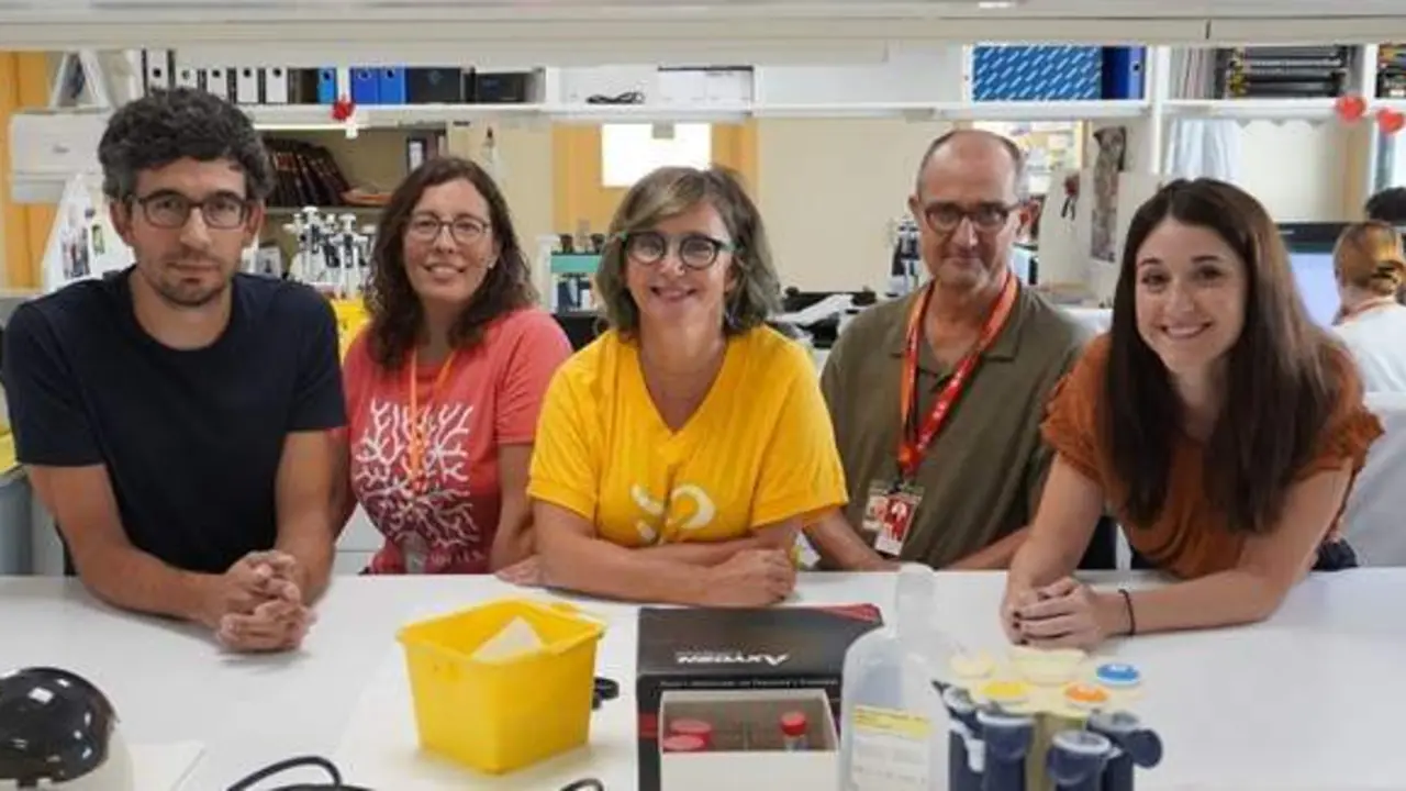  De izda, a dcha.: Jos&eacute; Marcos Moreno-Cabrera, Marta Pineda, Conxi L&aacute;zaro, Gabriel Capell&aacute; y Patricia Prada, investigadores IDIBELL-ICO-CIBER y coordinadores de SpadaHC | Ciber ONC 