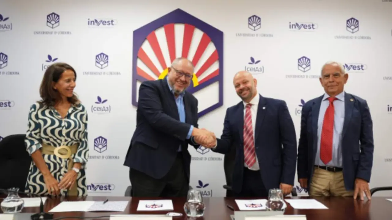  De izqda. a dcha.: Lourdes Arce, Manuel Torralbo, Xos&eacute; Lois Devesa y Jes&uacute;s Gil. 