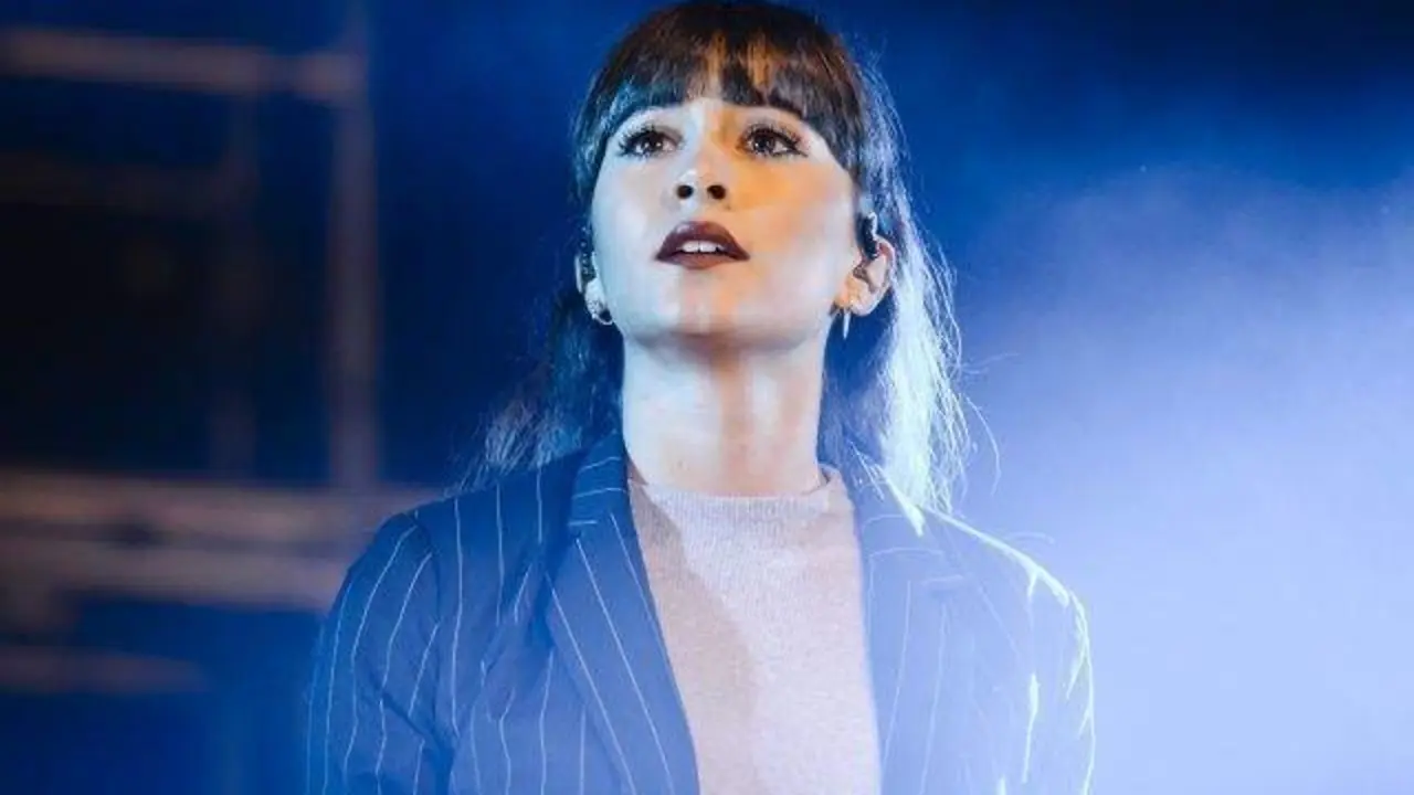  Aitana en su nuevo videoclip "+". Imagen: Los40 | EP 