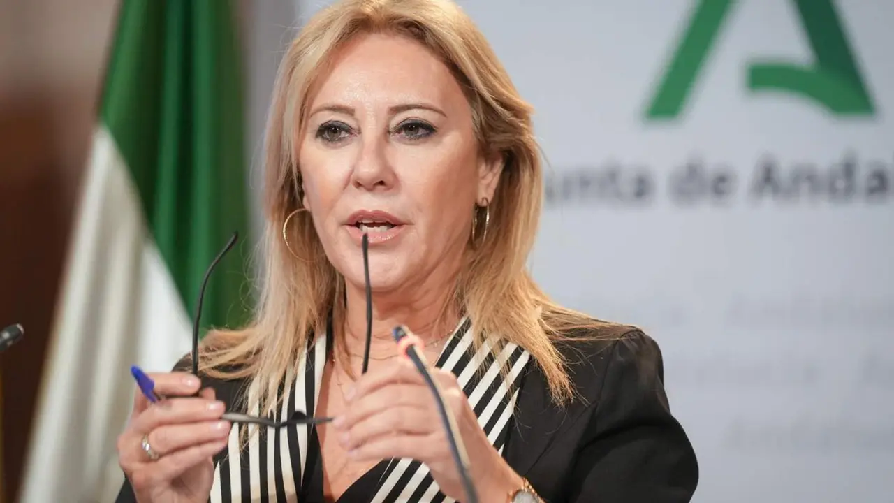  La consejera de Econom&iacute;a, Hacienda y Fondos Europeos y portavoz del Gobierno, Carolina Espa&ntilde;a, comparece en la rueda de prensa posterior al Consejo de Gobierno de Andaluc&iacute;a. A 17 de septiembre de 2024, en Sevilla (Andaluc&iacute;a, Espa&ntilde;a). El Consejo de Gobiern - Mar&iacute;a Jos&eacute; L&oacute;pez - Europa Press 