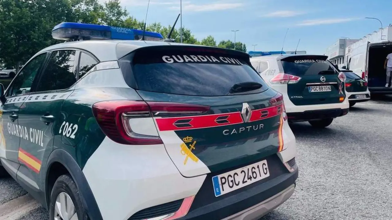  Veh&iacute;culos de la Guardia Civil. - GUARDIA CIVIL | EP 