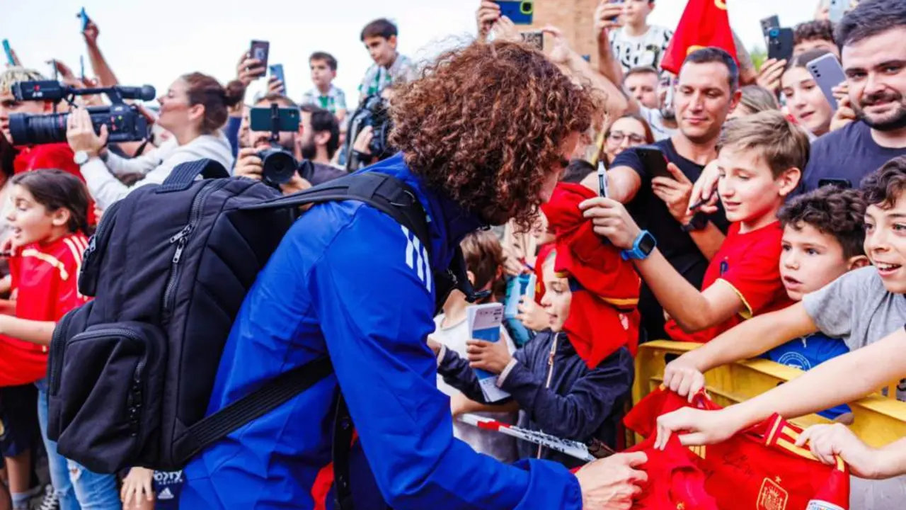  La Selecci&oacute;n en el Aeropuerto de C&oacute;rdoba 