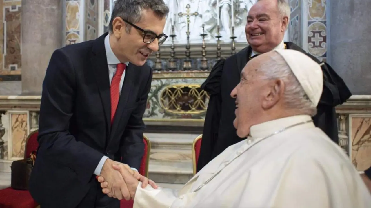  Bola&ntilde;os reitera al Papa la invitaci&oacute;n del Gobierno de Espa&ntilde;a para visitar Canarias - MINISTERIO DE LA PRESIDENCIA | EP 