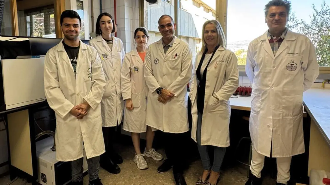  Autores del estudio '&iquest;Influyen las t&eacute;cnicas de cocinado en la bioaccesibilidad del cobre en alimentos tras la digesti&oacute;n/fermentaci&oacute;n in vitro en adultos y ni&ntilde;os?' en la Universidad de Granada - UGR 