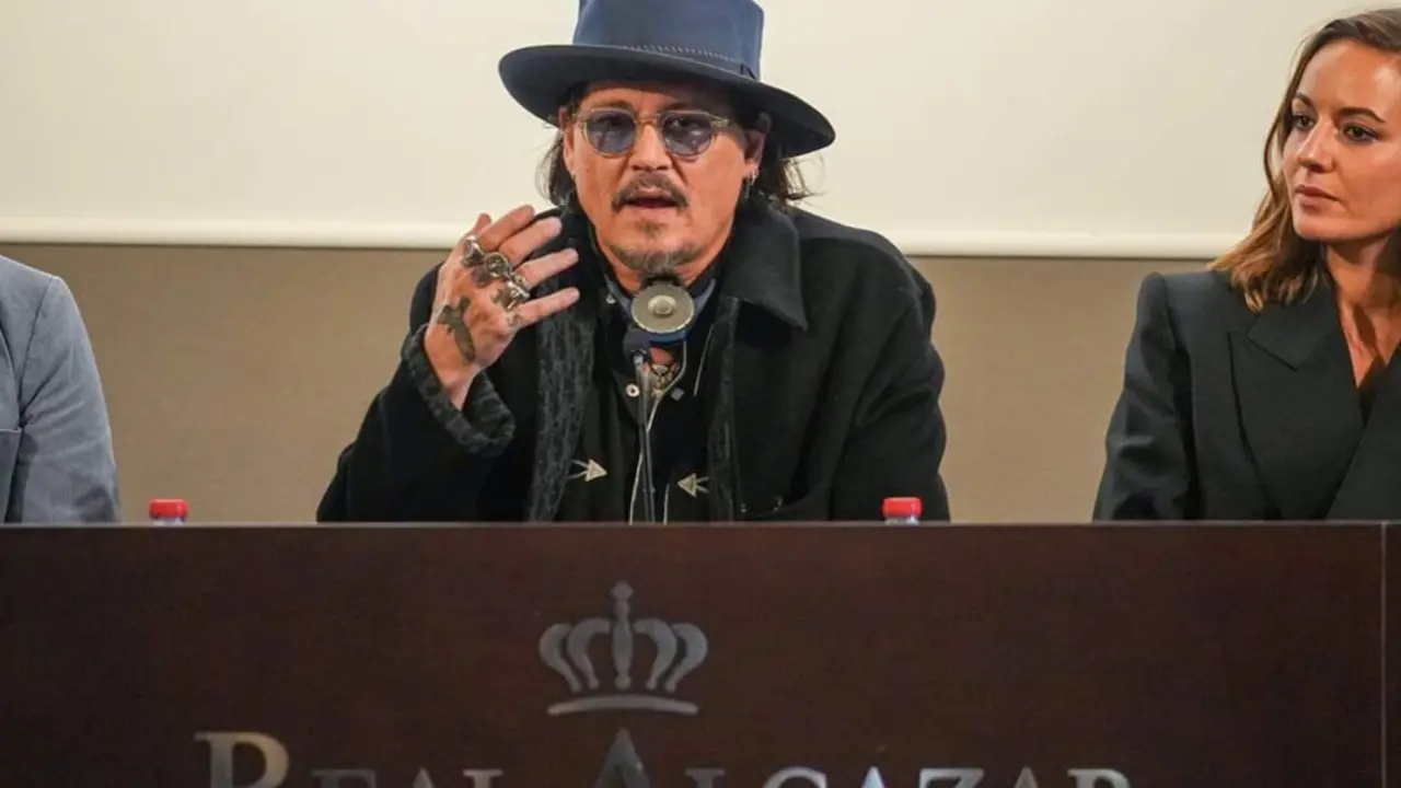  Johnny Depp en rueda de prensa del Festival de Cine Europeo de Sevilla. - FRANCISCO J. OLMO / EUROPA PRESS 