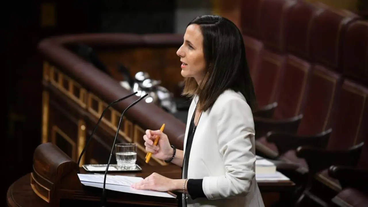  La secretaria general de Podemos, Ione Belarra, durante el Pleno del Congreso, a 13 de noviembre de 2024, en Madrid (Espa&ntilde;a). - Fernando S&aacute;nchez - Europa Press 