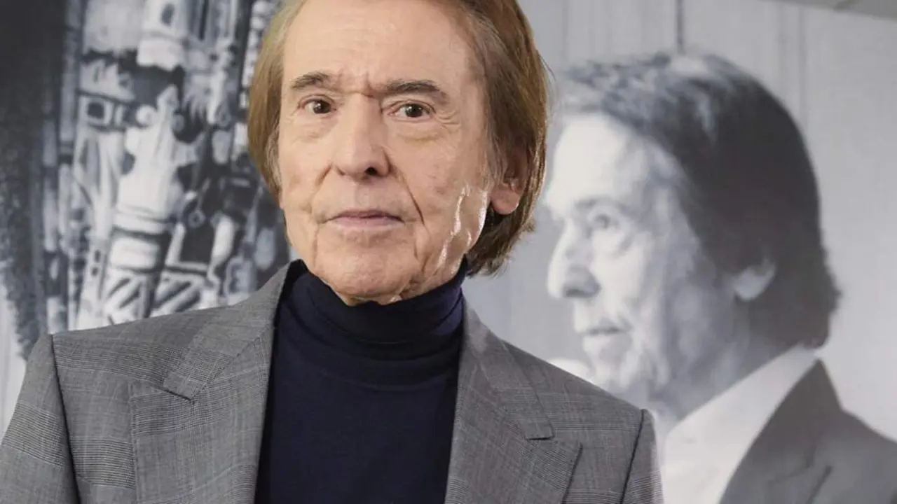  El cantante y actor espa&ntilde;ol, Miguel Rafael Martos S&aacute;nchez, m&aacute;s conocido como Raphael, durante la presentaci&oacute;n de su &aacute;lbum &lsquo;Ayer... a&uacute;n&rsquo;, en las oficinas de Universal, a 22 de noviembre de 2024, en Madrid (Espa&ntilde;a). Raphael rinde homenaje a la canci&oacute;n fran - Jes&uacute;s Hell&iacute;n - Europa Press 