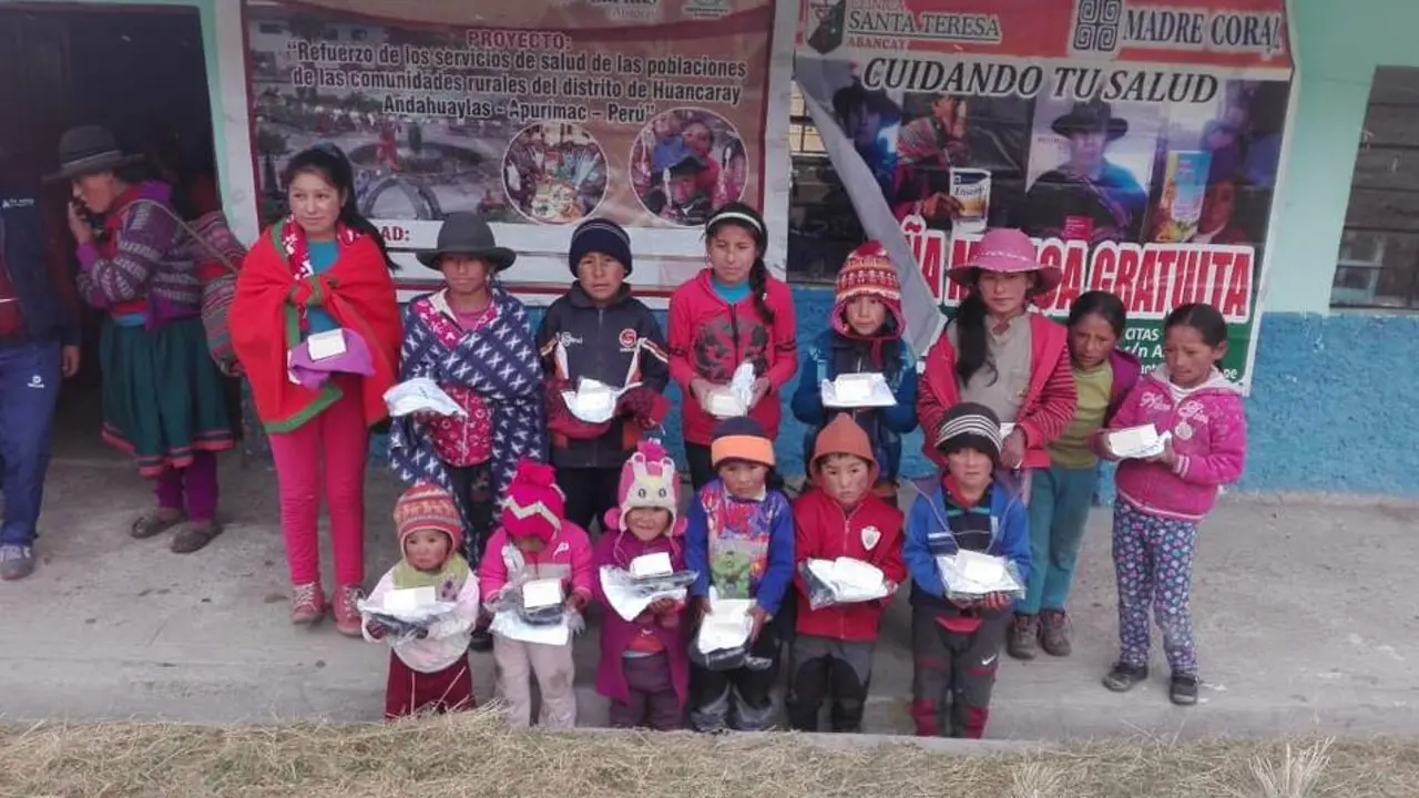  Grupo con jab&oacute;n donado por Madre Coraje 