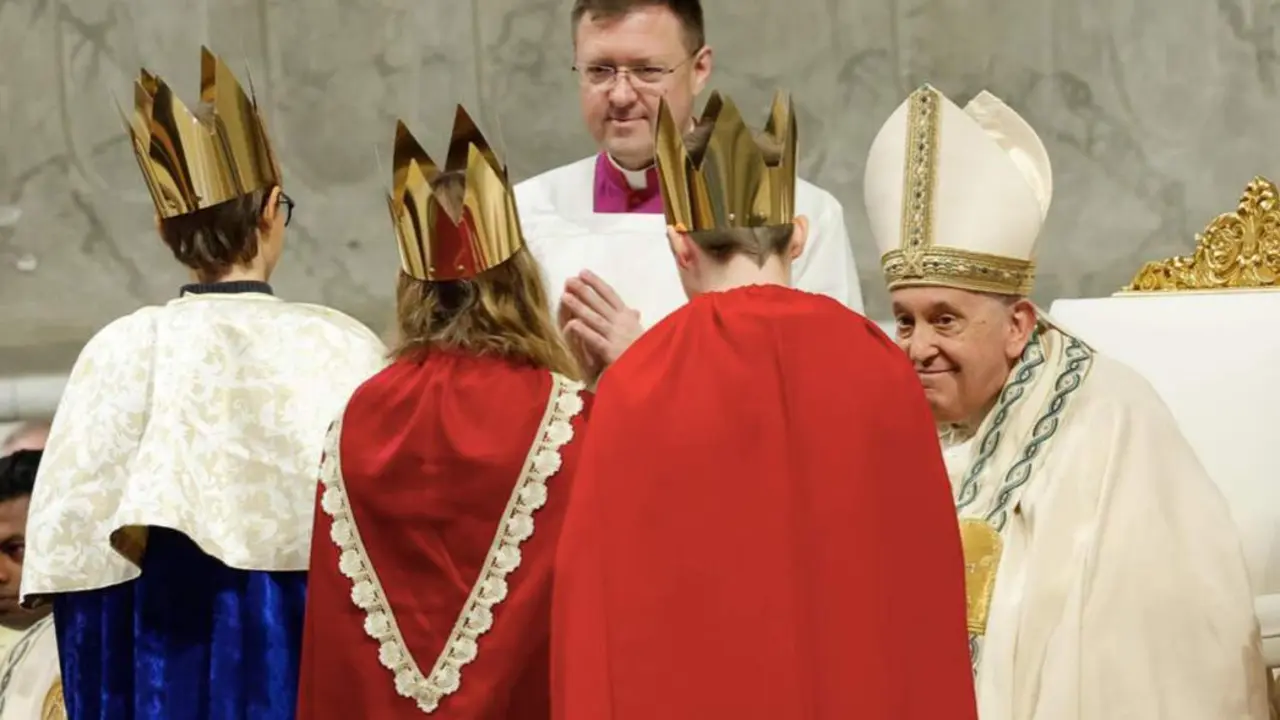  Archivo - El Papa Francisco en la Misa en la solemnidad de Mar&iacute;a Sant&iacute;sima Madre de Dios, el 1 de enero de 2024. - Giuseppe Lami / Zuma Press / Contactophoto | EP 