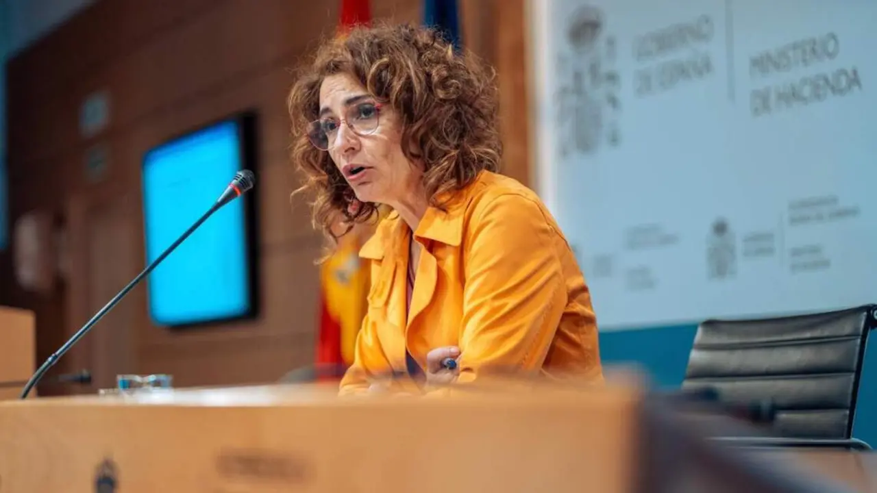  La vicepresidenta primera del Gobierno y ministra de Hacienda, Mar&iacute;a Jes&uacute;s Montero. - Gabriel Luengas - Europa Press 