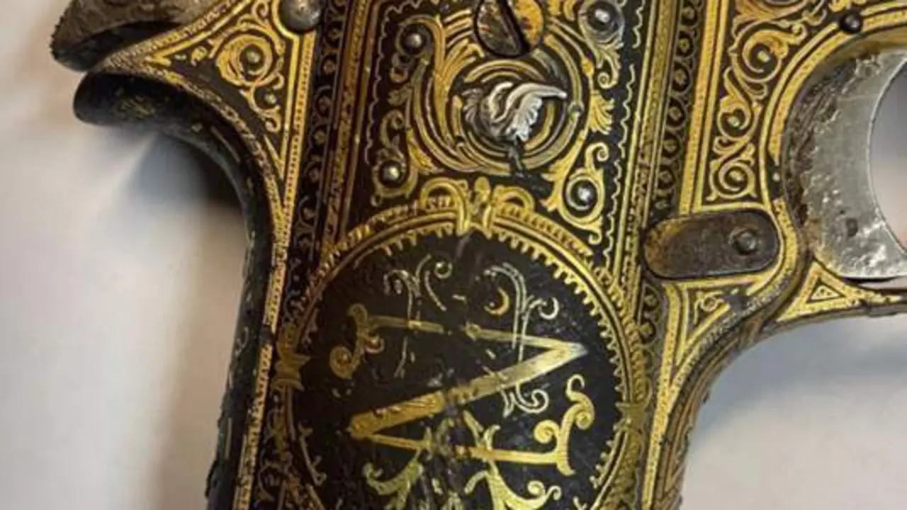  Recuperada una pistola en Francia que perteneci&oacute; al presidente de la II Rep&uacute;blica, Niceto Alcal&aacute; Zamora - GUARDIA CIVIL | EP 