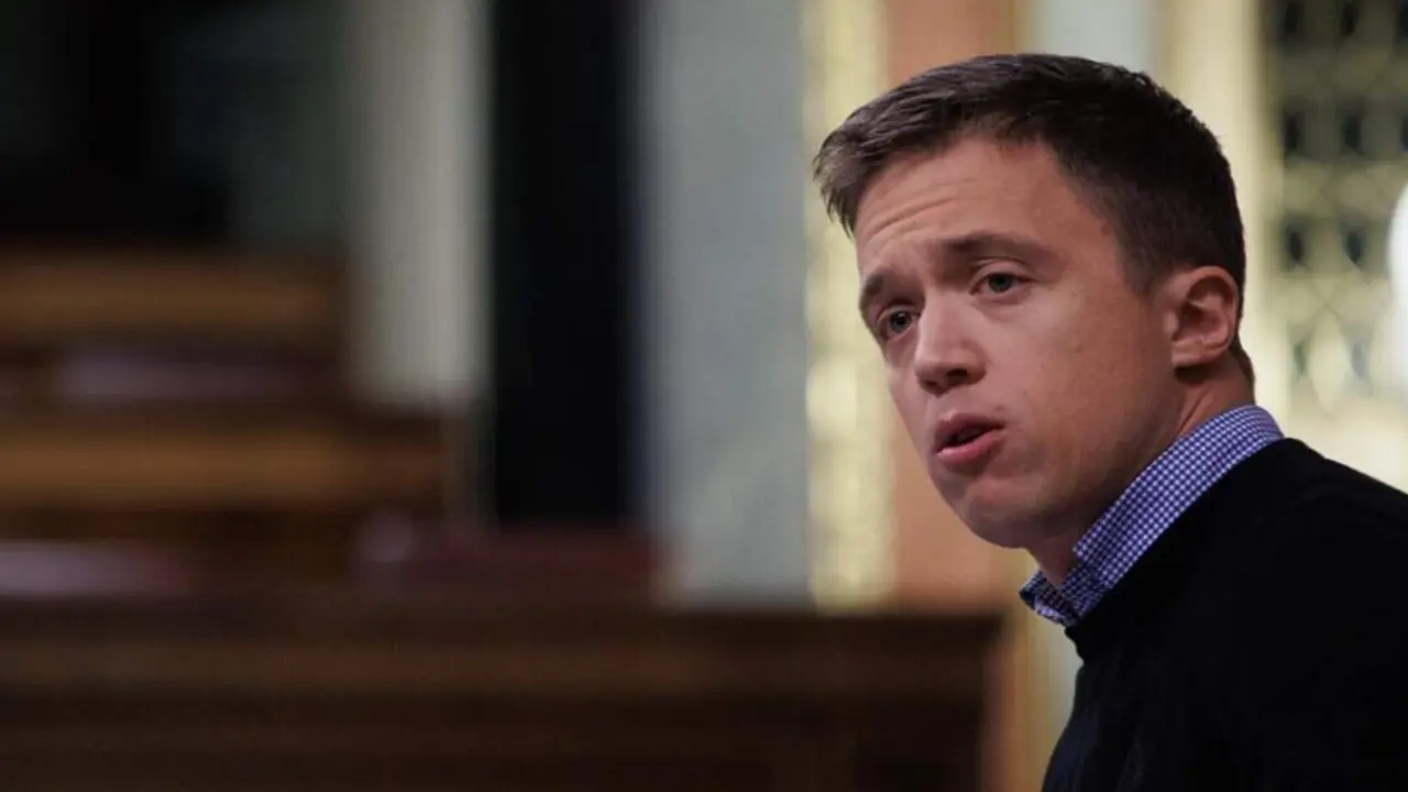  Archivo - El l&iacute;der de M&aacute;s Pa&iacute;s, &Iacute;&ntilde;igo Errej&oacute;n, en una sesi&oacute;n plenaria en el Congreso de los Diputados, a 24 de noviembre de 2022, en Madrid (Espa&ntilde;a). - Alejandro Mart&iacute;nez V&eacute;lez - Europa Press - Archivo 