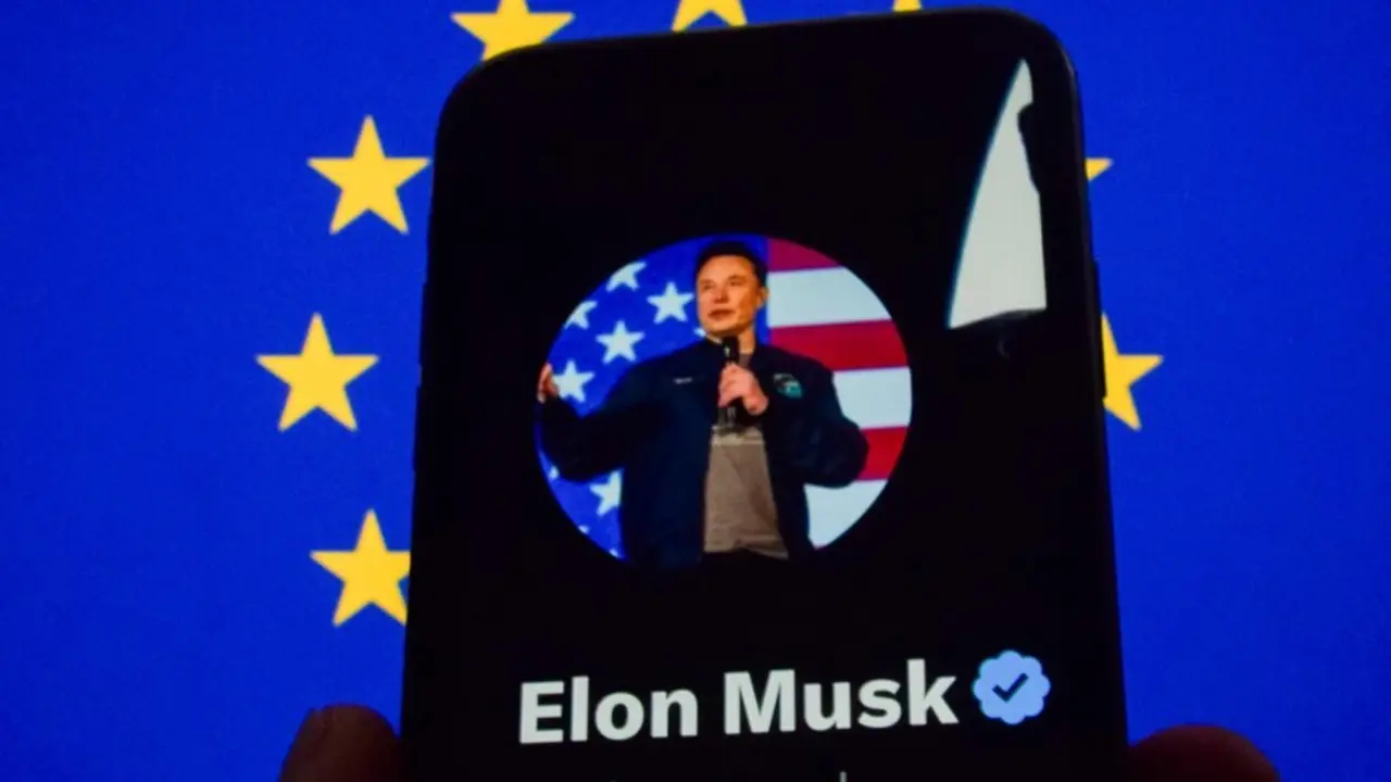  Imagen de la cuenta de Elon Musk sobre una bandera de la UE - Europa Press/Contacto/Vuk Valcic 