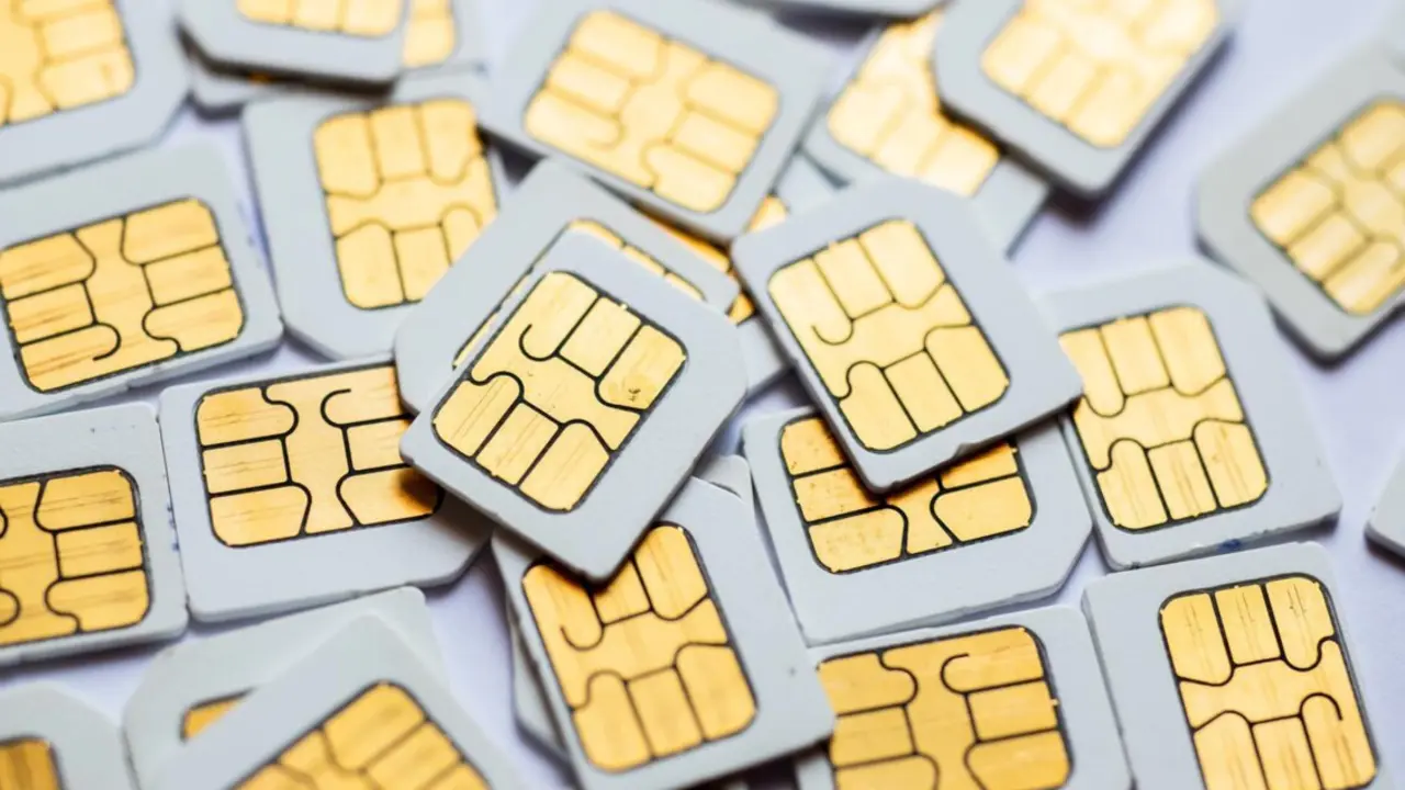  Archivo - Tarjetas SIM - US - Archivo 