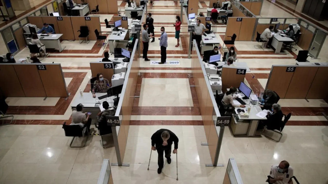  Archivo - Vista general de una oficina de la Agencia Tributaria - Eduardo Parra - Europa Press - Archivo 