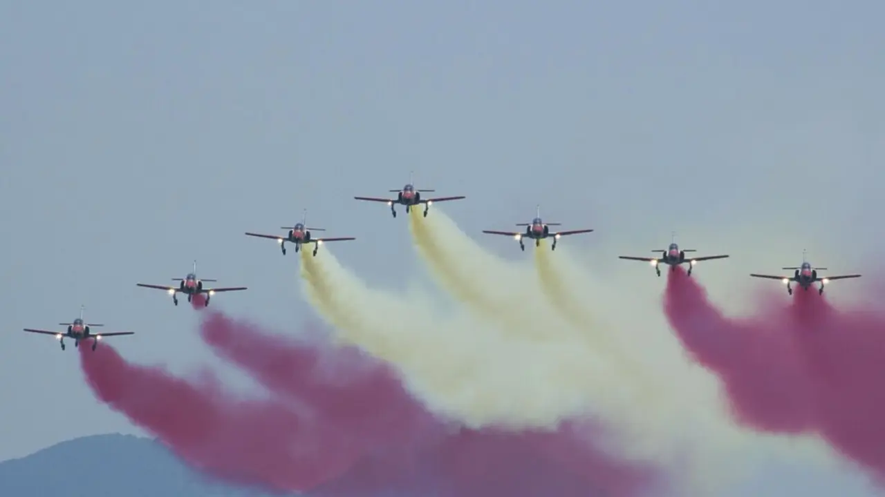  Aviones de la Patrulla &Aacute;guila en San Javier, Murcia (Espa&ntilde;a). - Ej&eacute;rcito del Aire | EP 