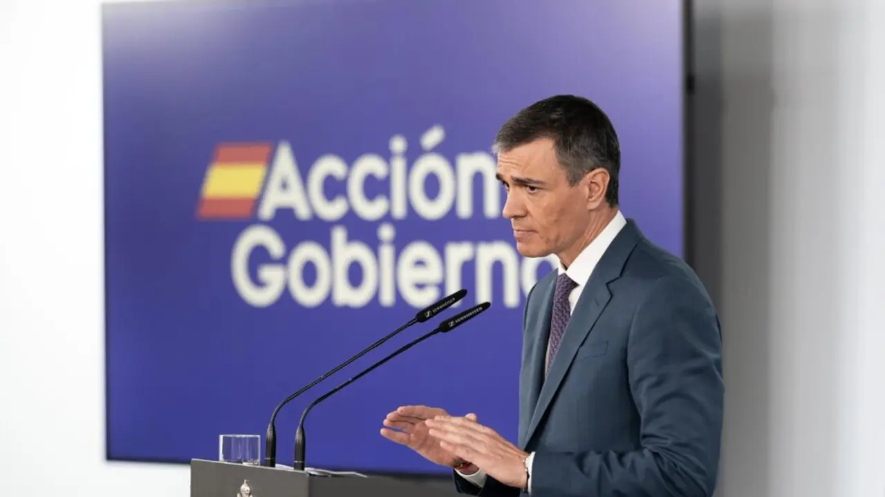  El presidente del Gobierno, Pedro S&aacute;nchez, comparece ante los medios, en el Palacio de la Moncloa, a 29 de abril de 2025, en Madrid (Espa&ntilde;a). - Diego Radam&eacute;s - Europa Press 