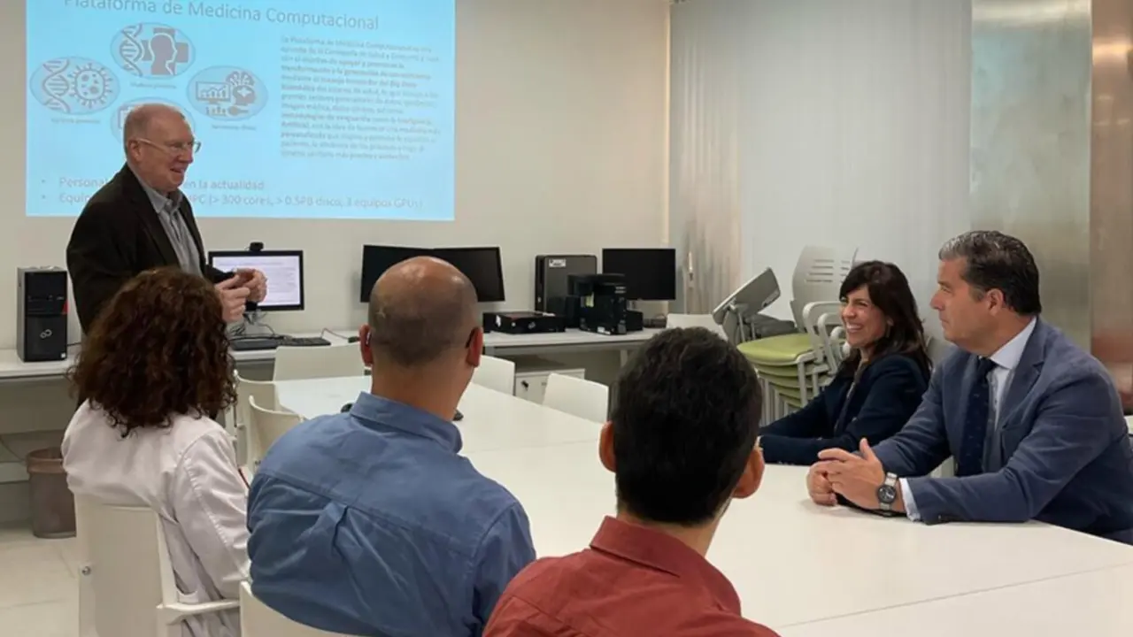 &Aacute;urea Morillo visita las instalaciones de la Plataforma de Medicina Computacional de la Fundaci&oacute;n Progreso y Salud. 