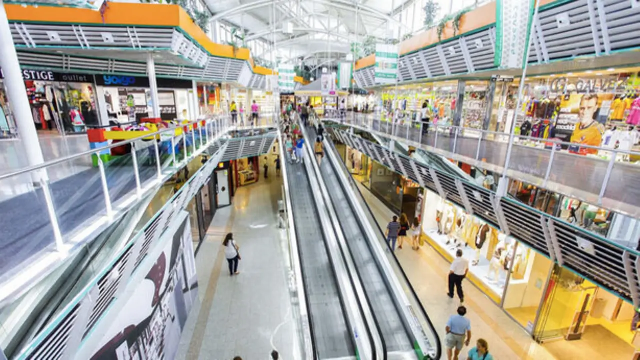  Centro Comercial el Arc&aacute;ngel. 