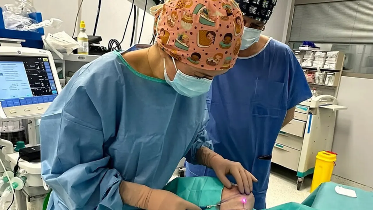  Lipol&aacute;ser de papada, el tratamiento m&aacute;s innovador y con mejores resultados para eliminar la grasa localizada en la zona submental 