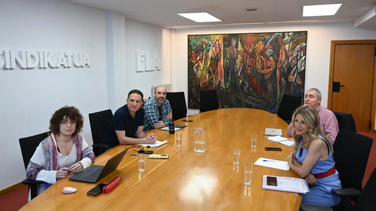  Reuni&oacute;n de ELA con la vicepresidenta Yolanda D&iacute;az - DAVID DE HARO - EUROPA PRESS 