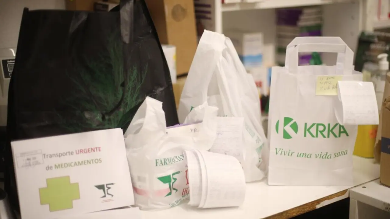  Archivo - Medicamentos a la venta en una farmacia. - Eduardo Parra - Europa Press - Archivo 