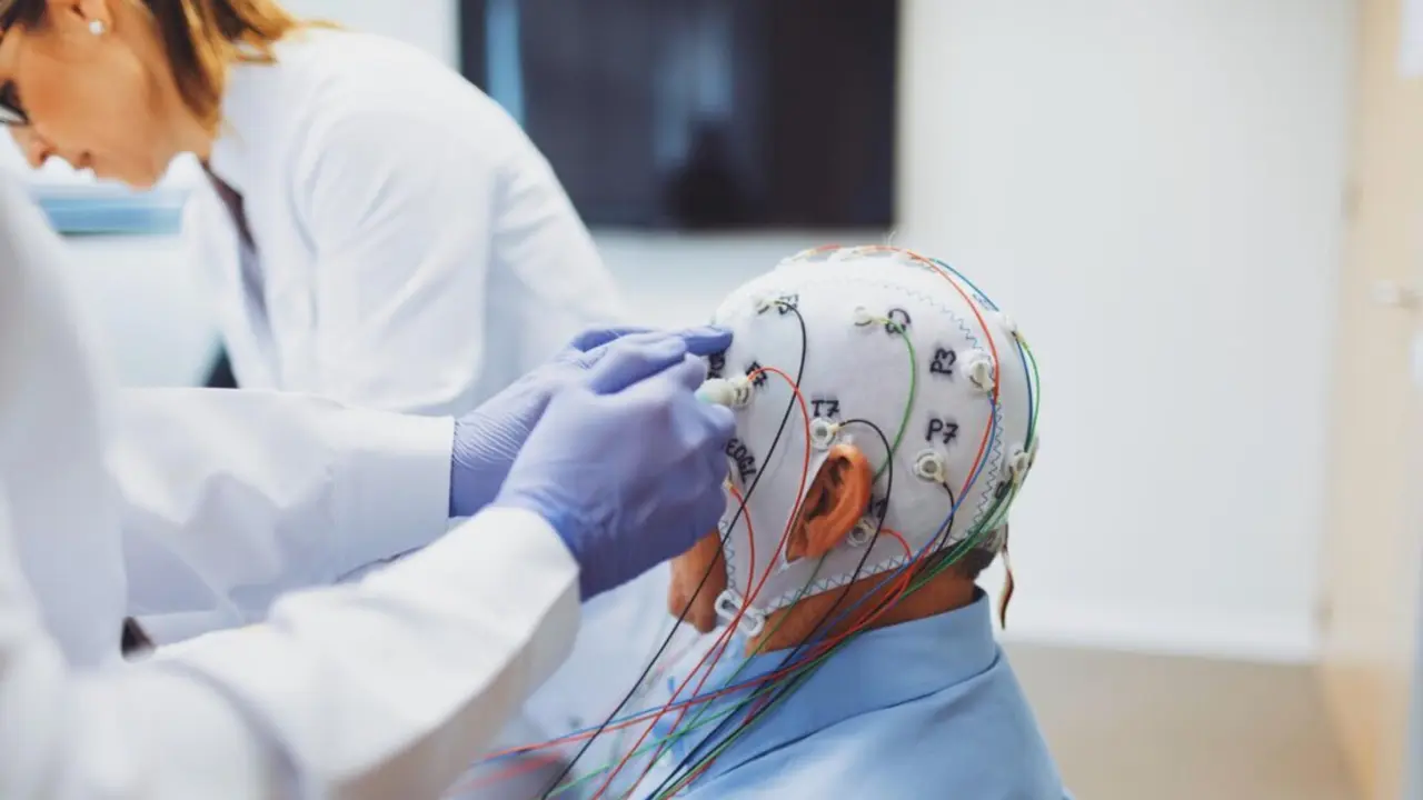  El casco de Starlab.<br>- ACE ALZHEIMER CENTER BARCELONA 